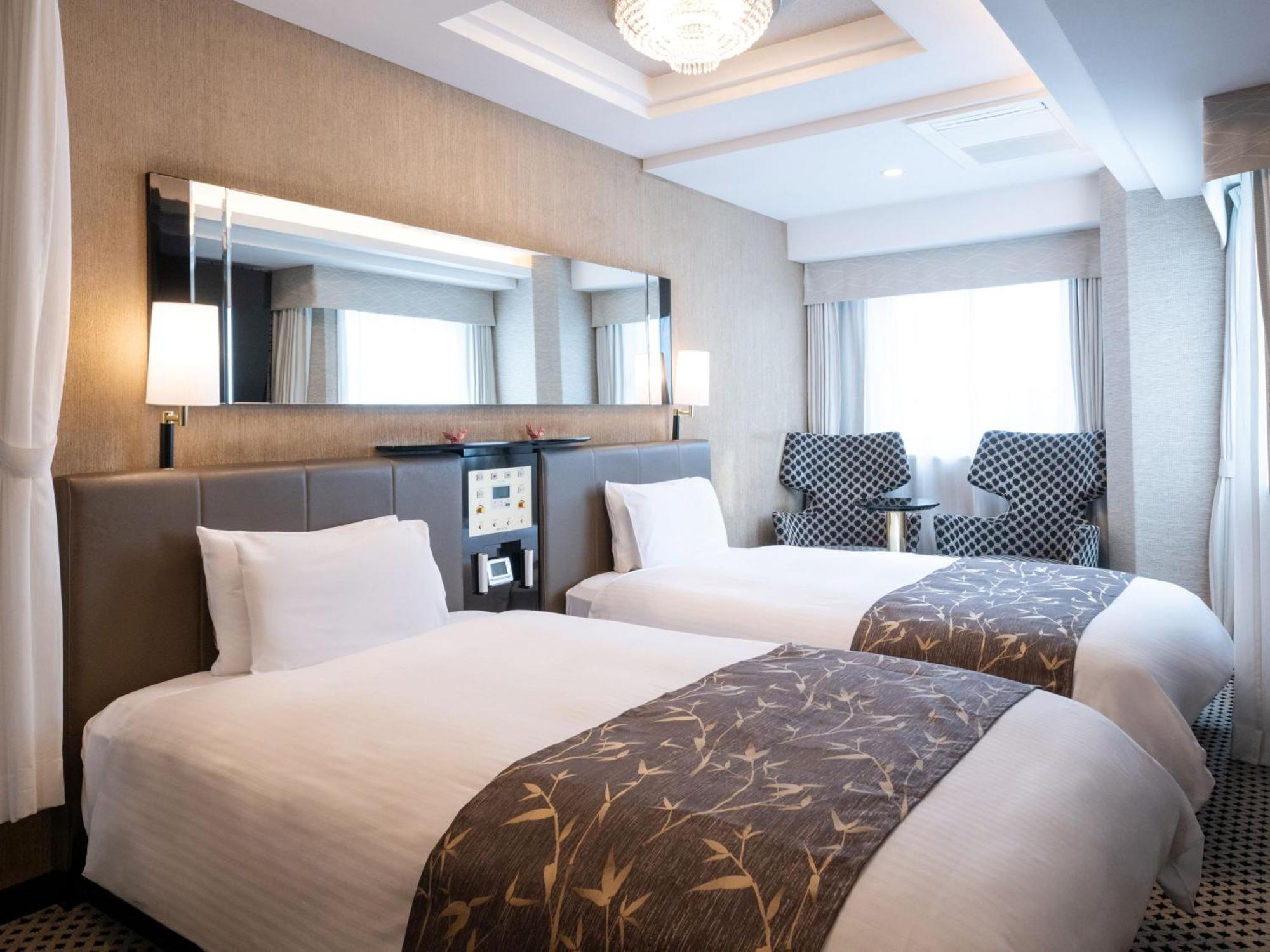 Apa Hotel Higashi Shinjuku Kabukicho Tower — Foto 3